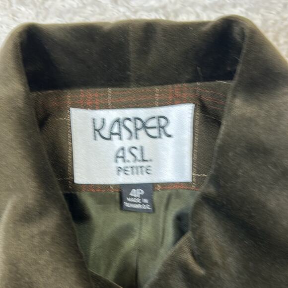 Y2K Kasper A.S.L. Petite two piece Green check and velvet collar skirt suit, 4P - Picture 10 of 12